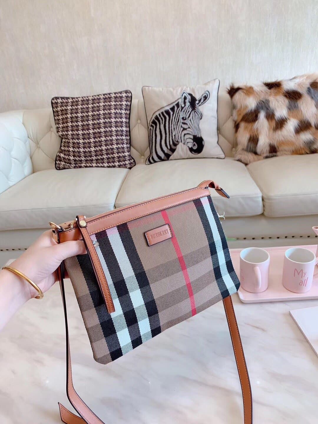 激安通販の 2019人気新作バーバリー(BURBERRY)☆レディース トートバッグ ボトムス